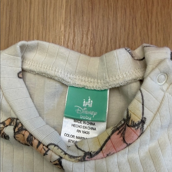 Disney Winnie the Pooh Baby Outfit Size 24M - Picture 2 of 6